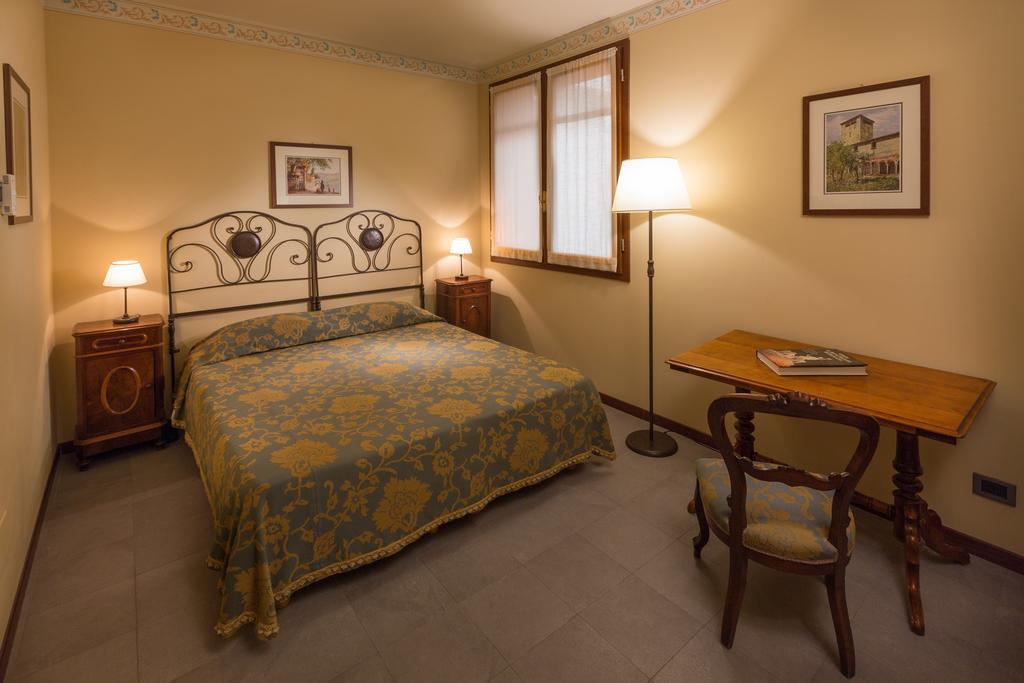 Alle Roncole Busseto Room photo